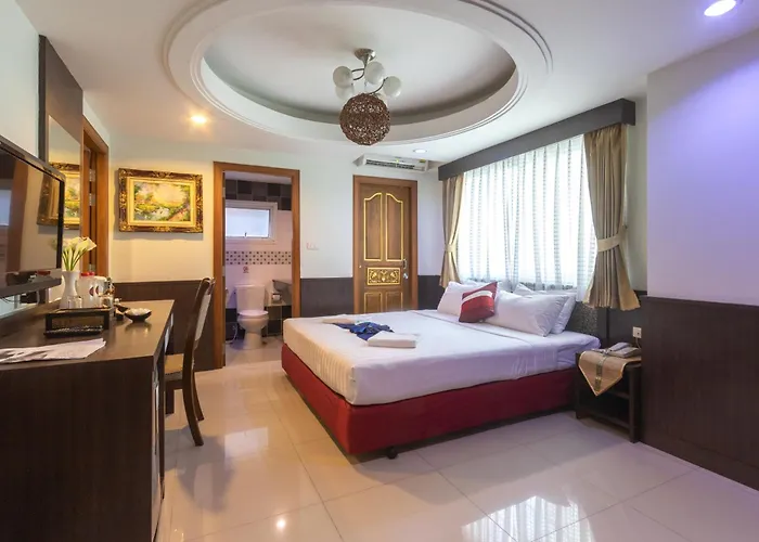 Gusto Pratunam Hotel