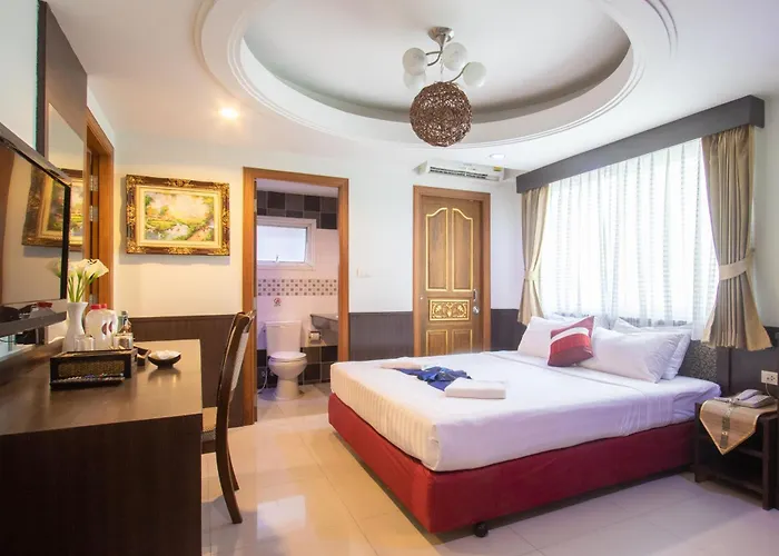 Gusto Pratunam Hotel
