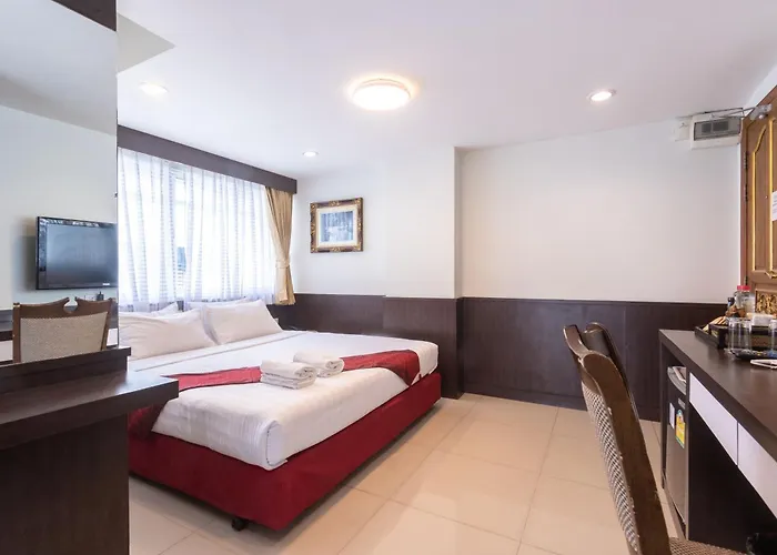 Gusto Pratunam Hotel